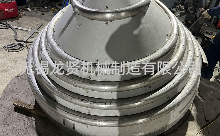 封頭盤管：化工設(shè)備中的“多面下小能手”